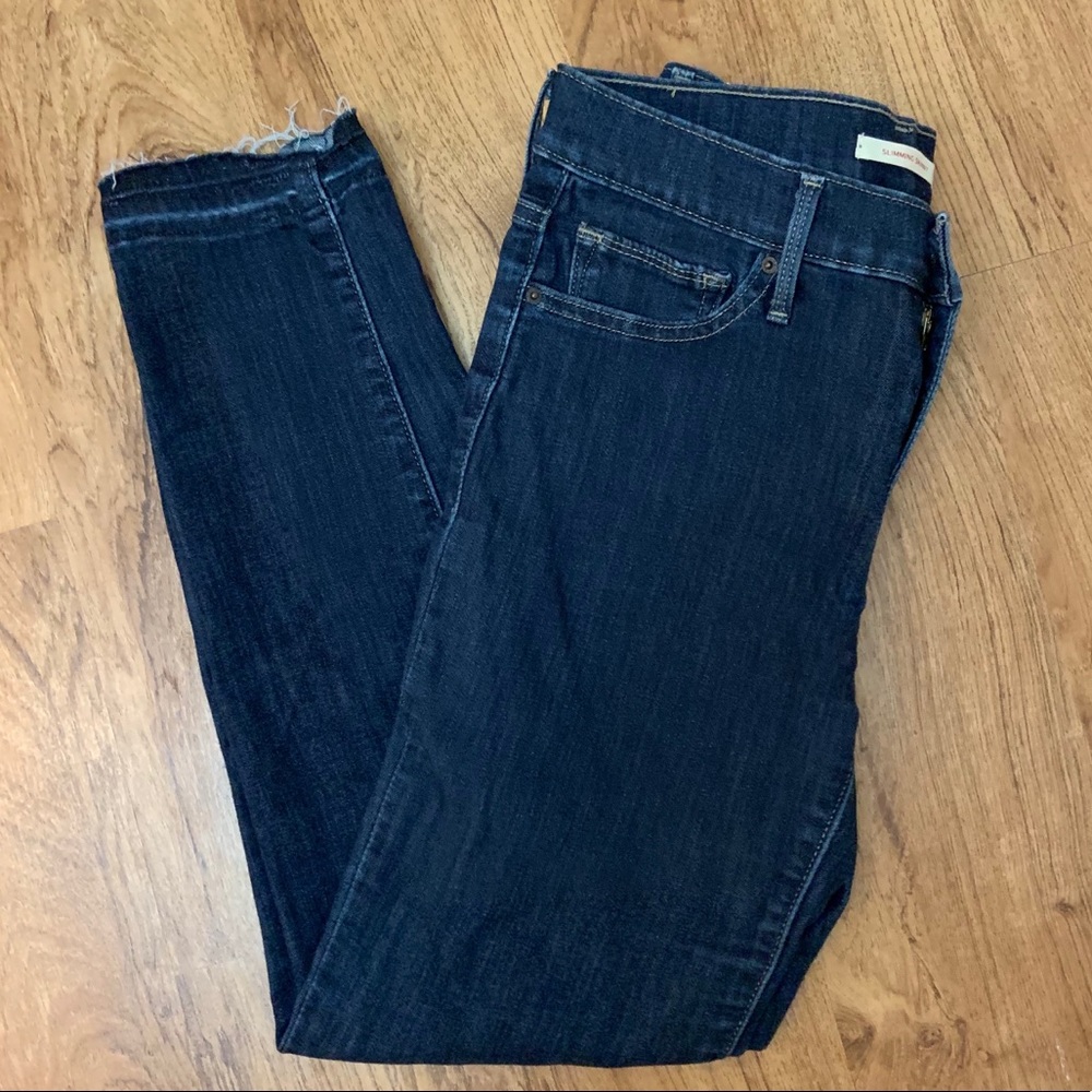 Levi’s Slimming Skinny Jeans
